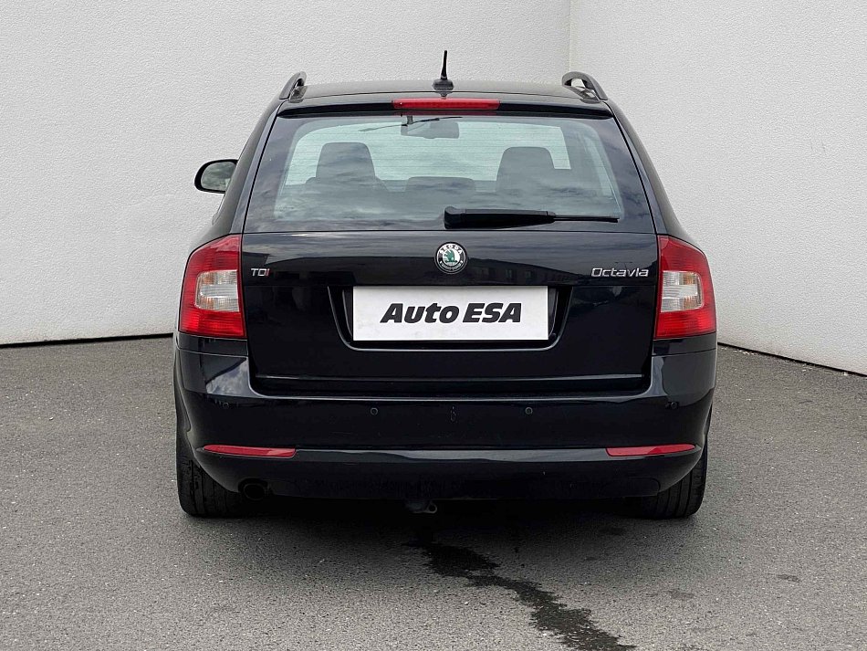 Škoda Octavia II 2.0 TDi Elegance