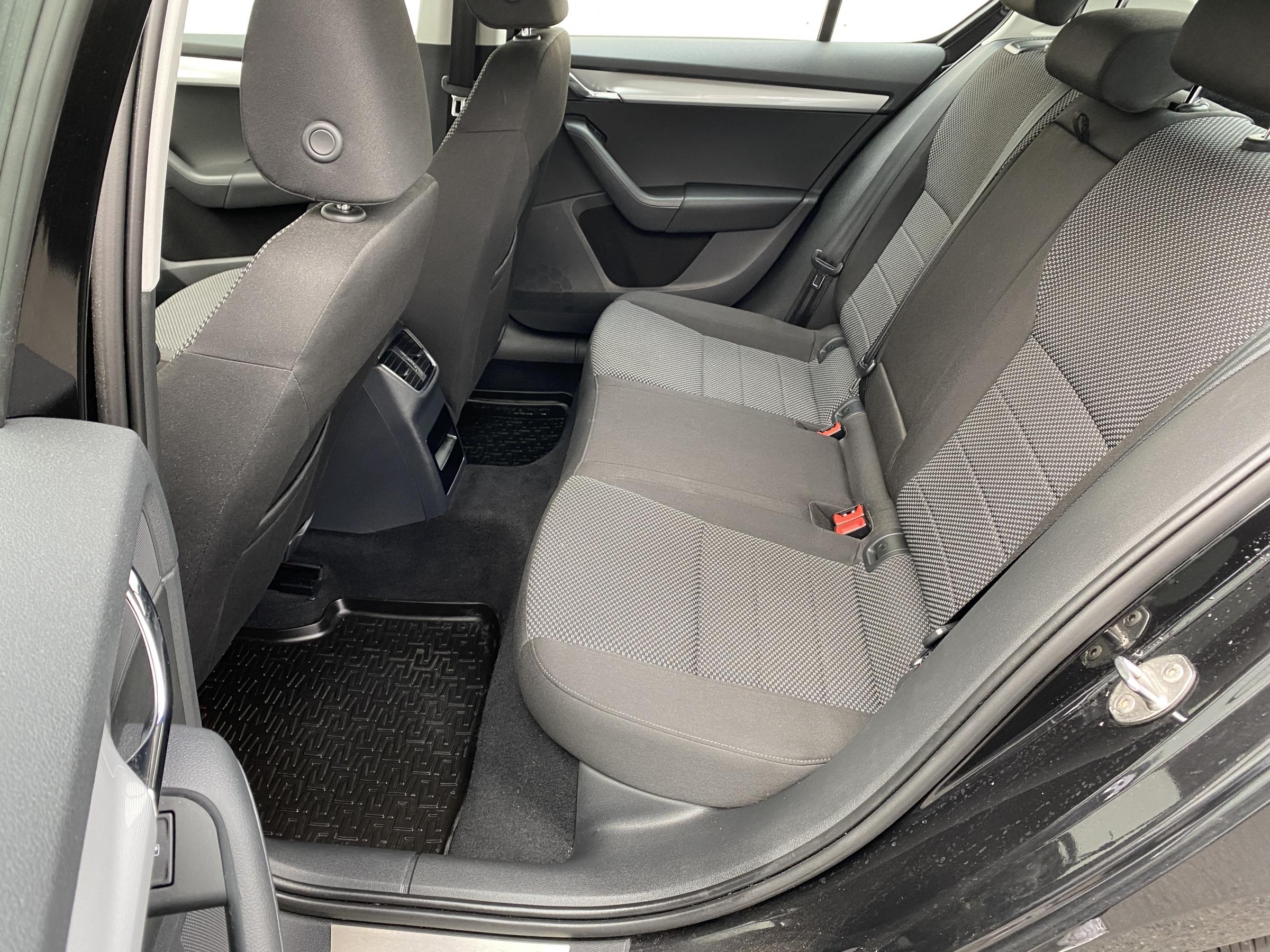 Škoda Octavia III, 2015 - pohled č. 11