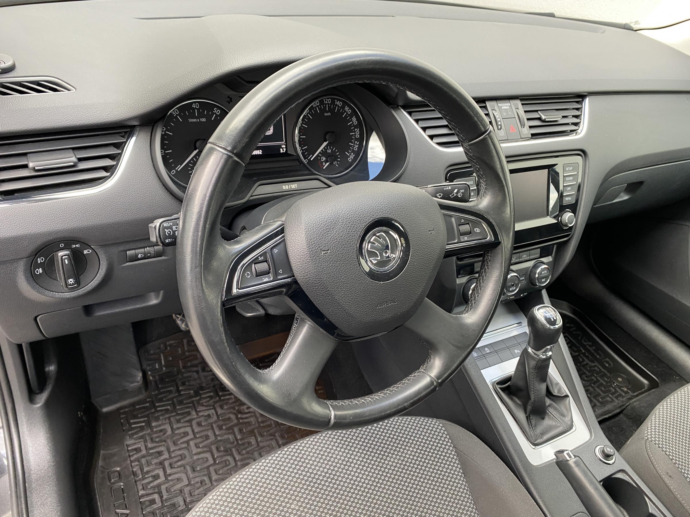 Škoda Octavia III, 2015 - pohled č. 13