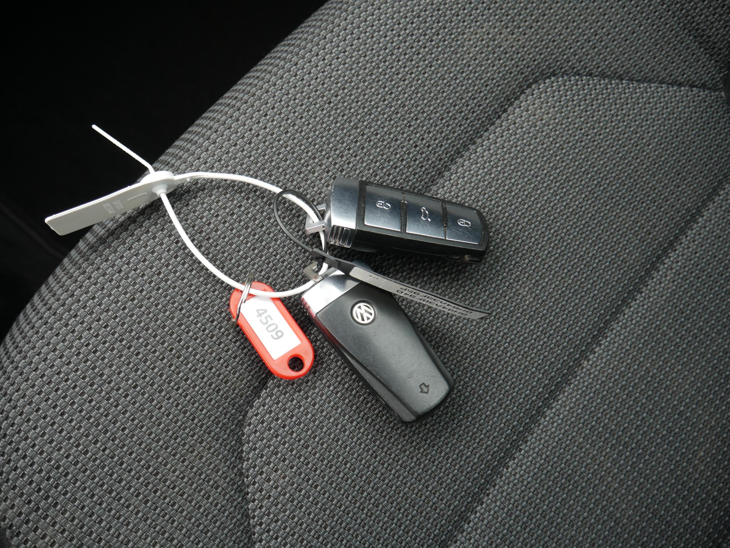 Volkswagen Passat, 2012 - pohled č. 15