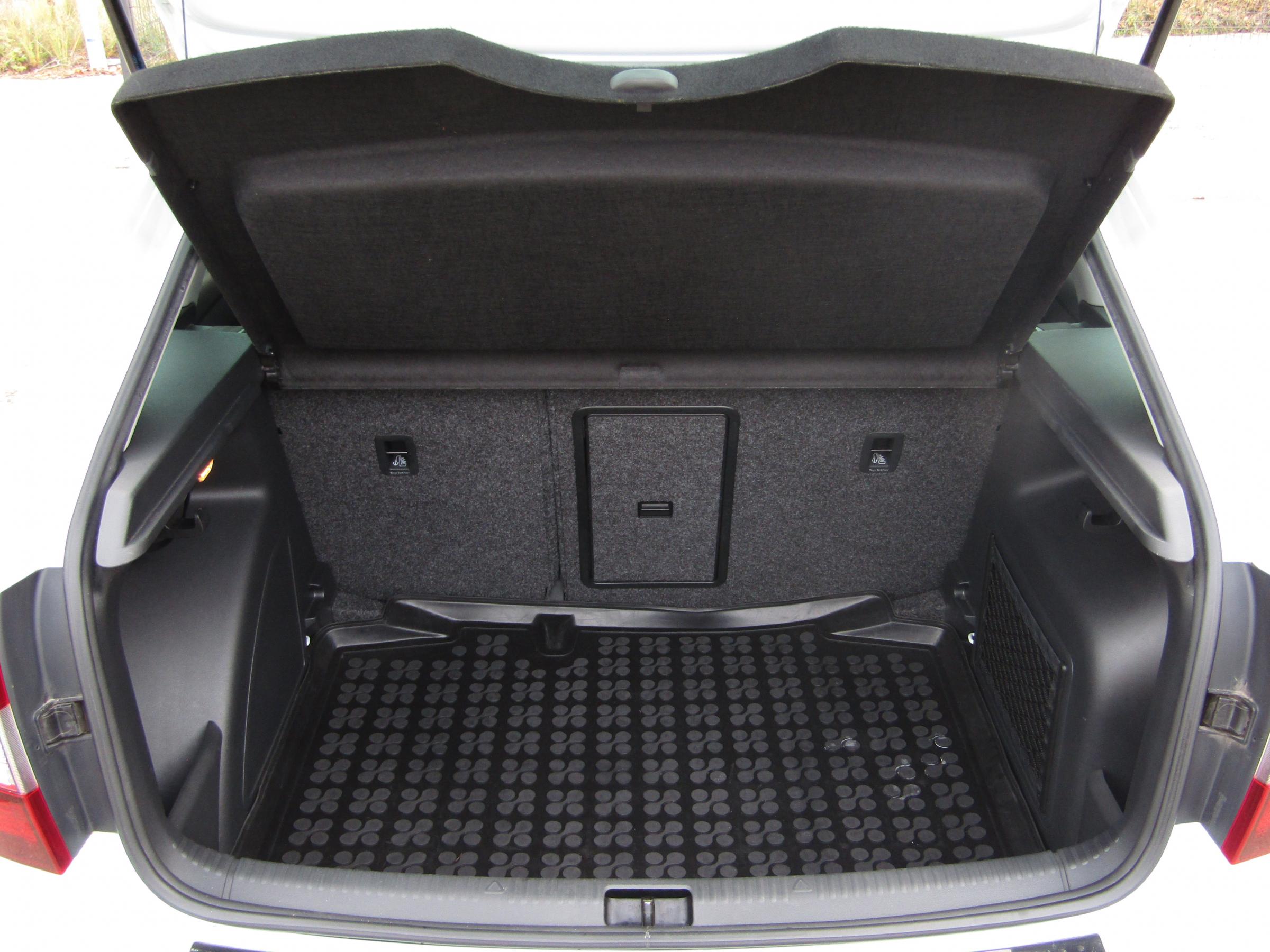 Škoda Rapid, 2016 - pohled č. 7