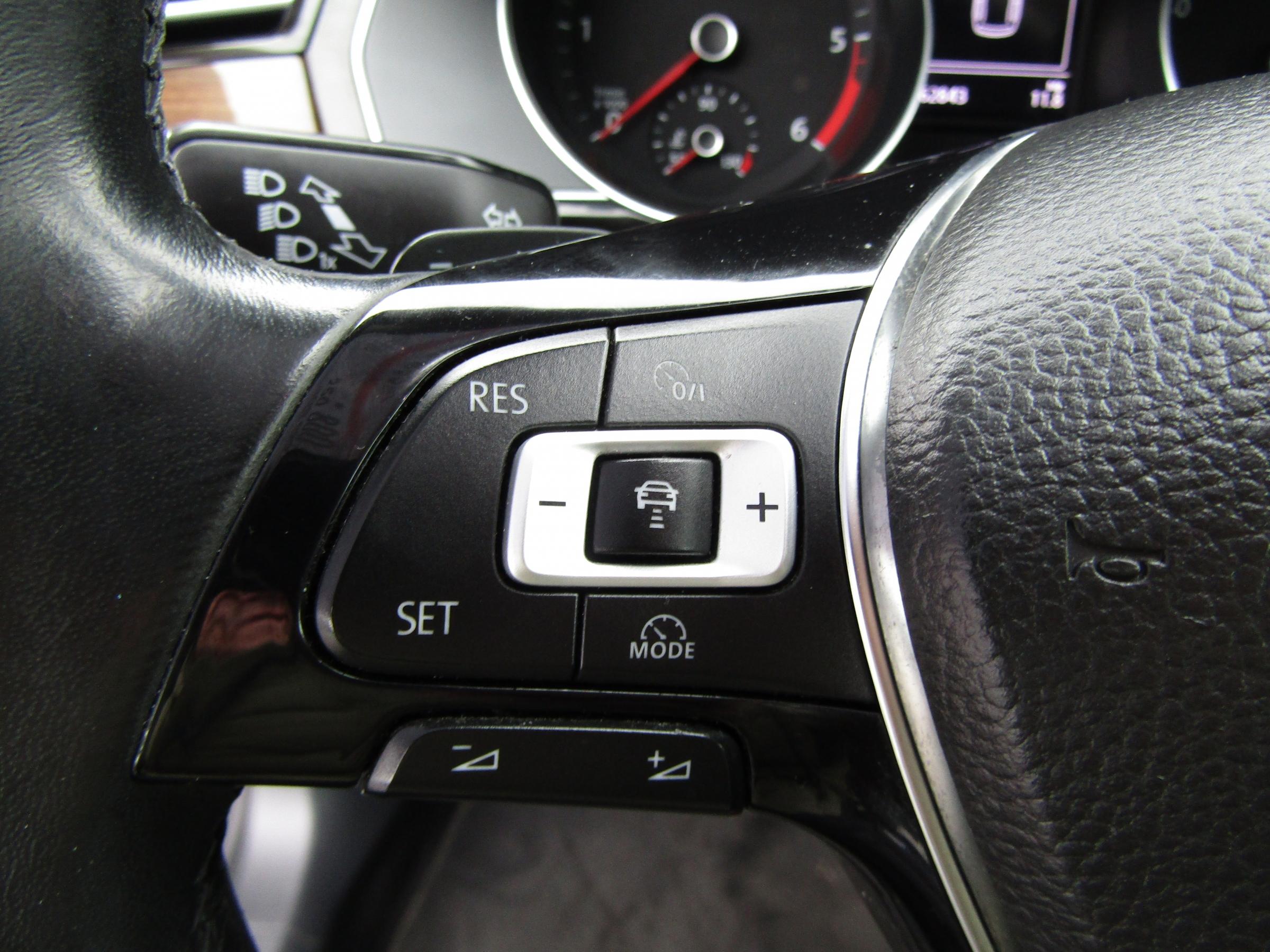 Volkswagen Passat, 2016 - pohled č. 13