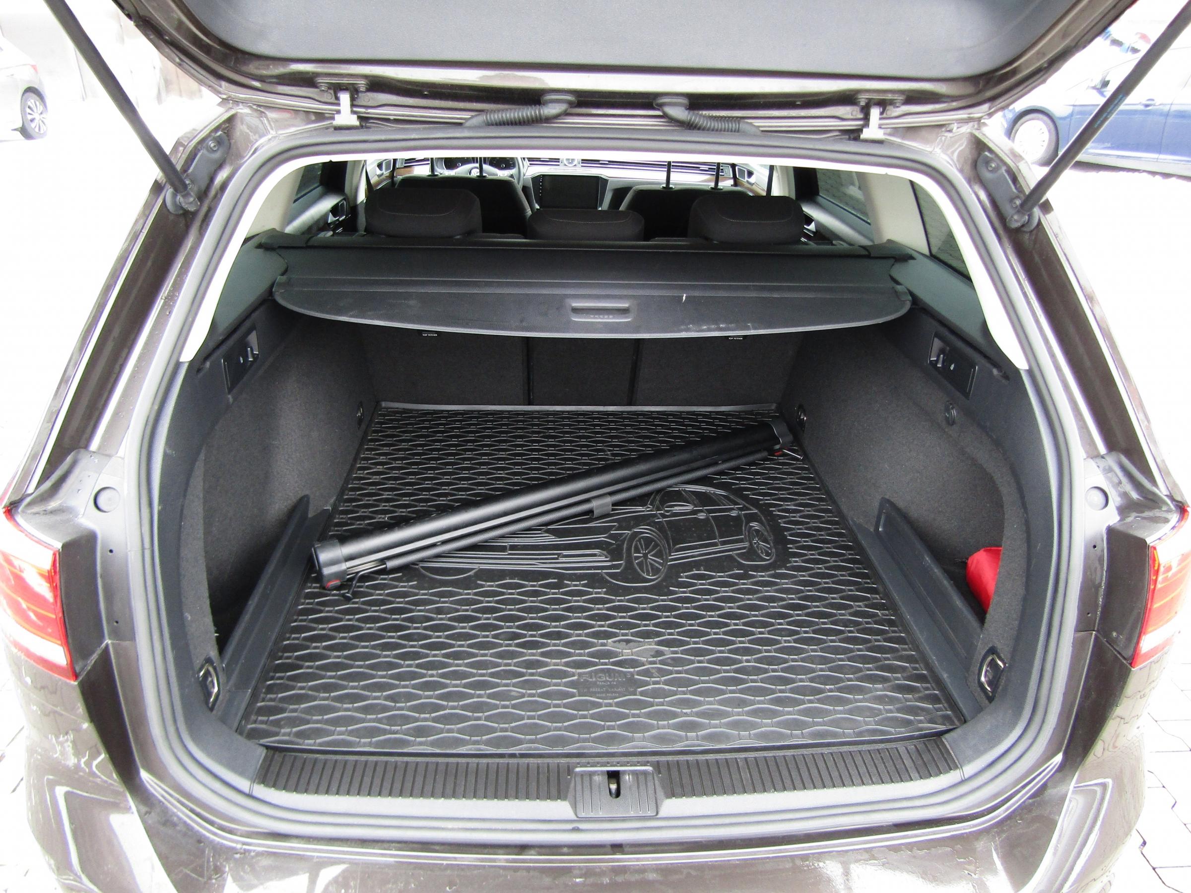 Volkswagen Passat, 2016 - pohled č. 7