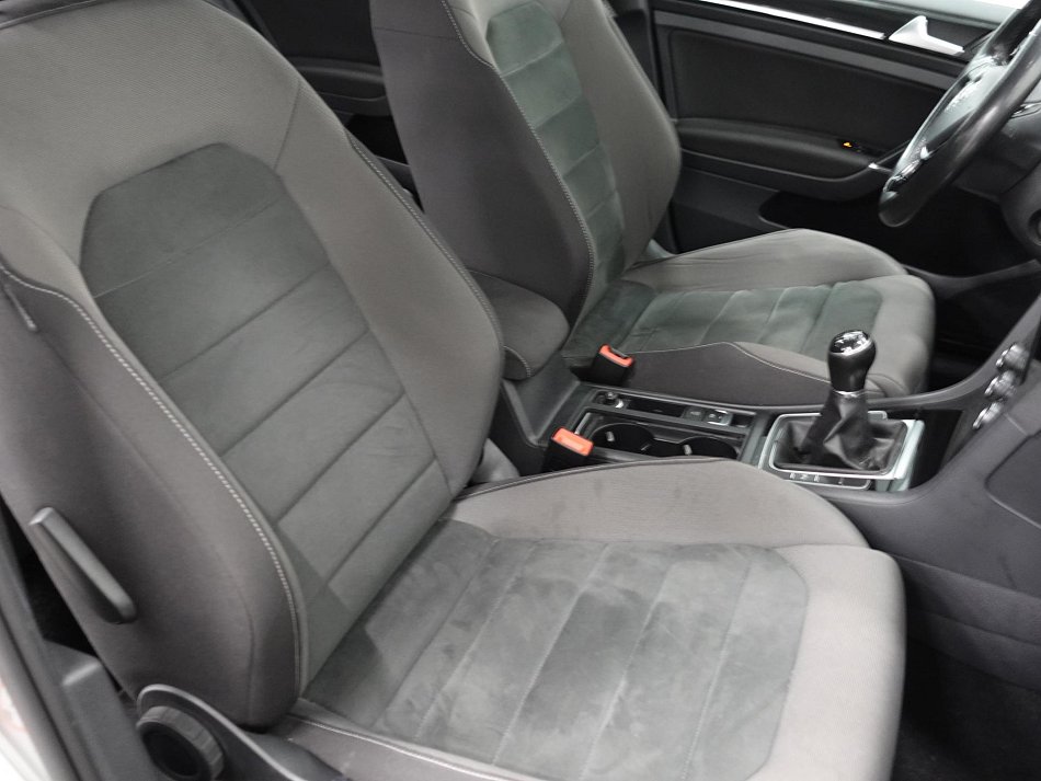 Volkswagen Golf 1.5tsi 