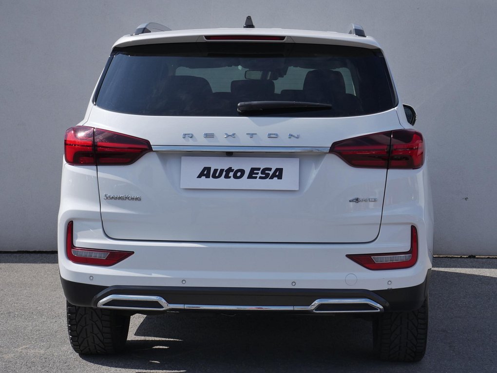 SsangYong Rexton 2.2 CRDi  4x4, 7míst