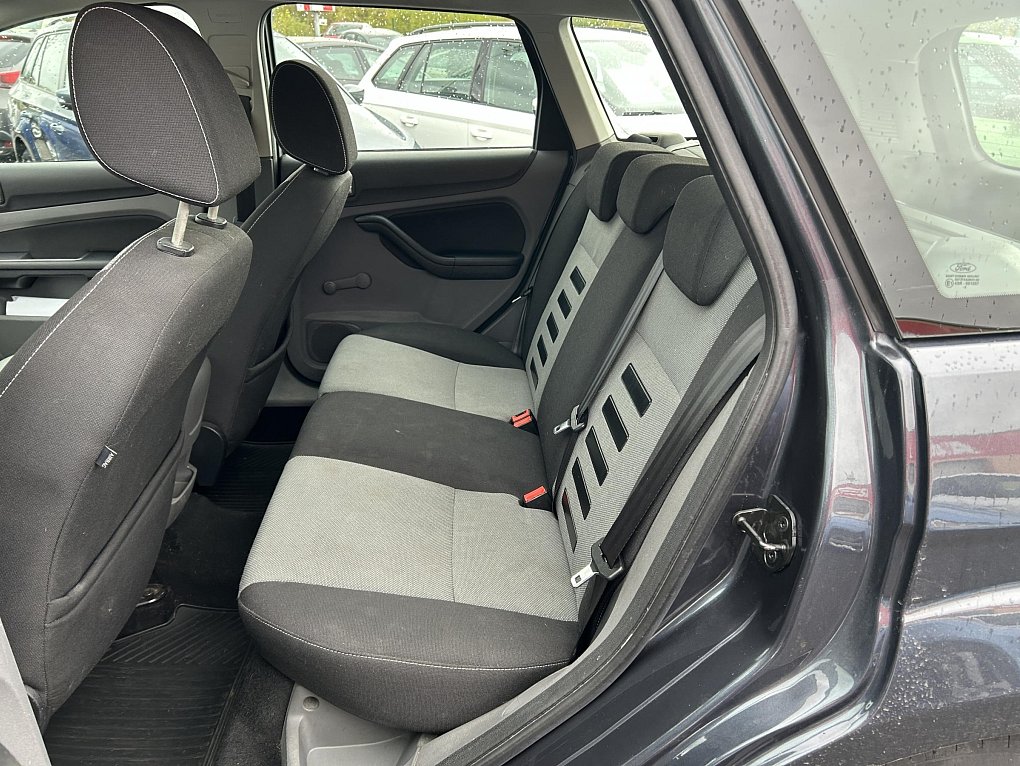 Ford Focus 1.6 16V 