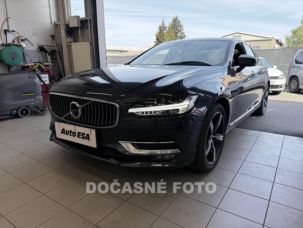 Volvo S90 2.0D  4x4