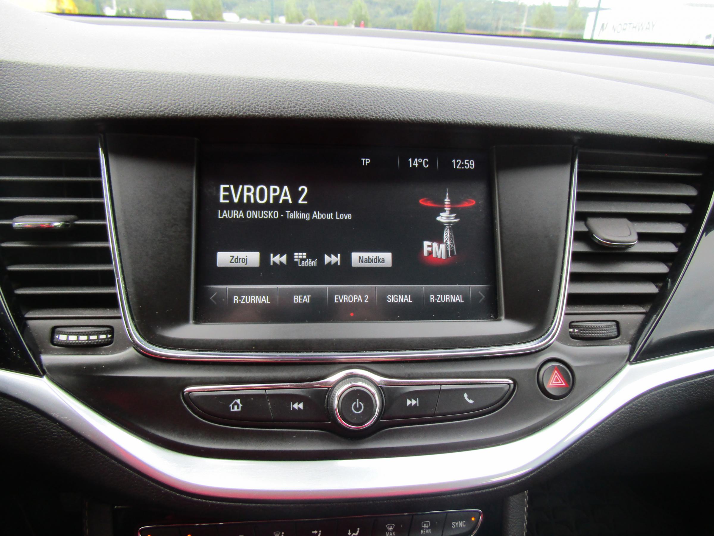 Opel Astra, 2018 - pohled č. 12