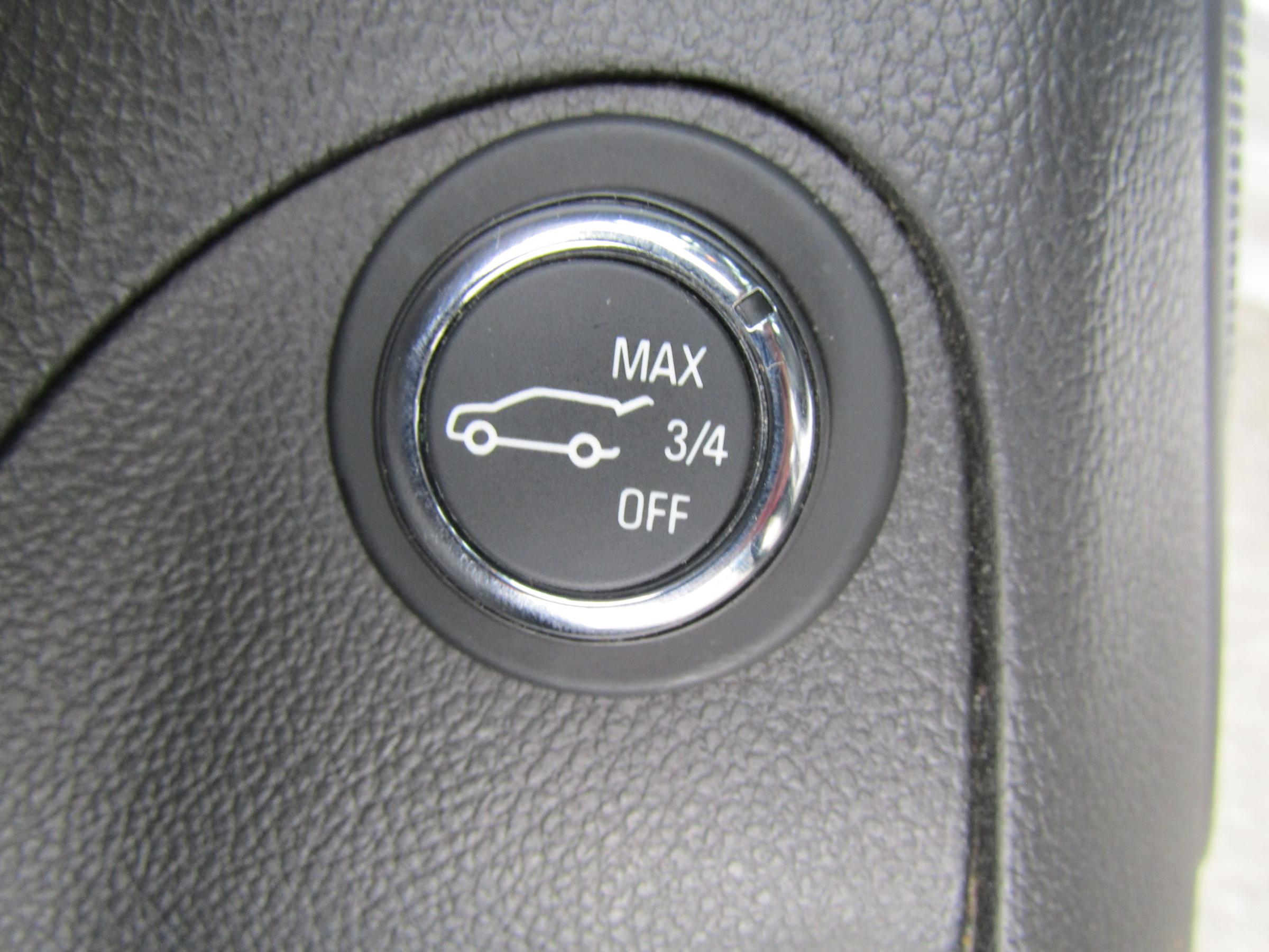 Opel Astra, 2018 - pohled č. 19