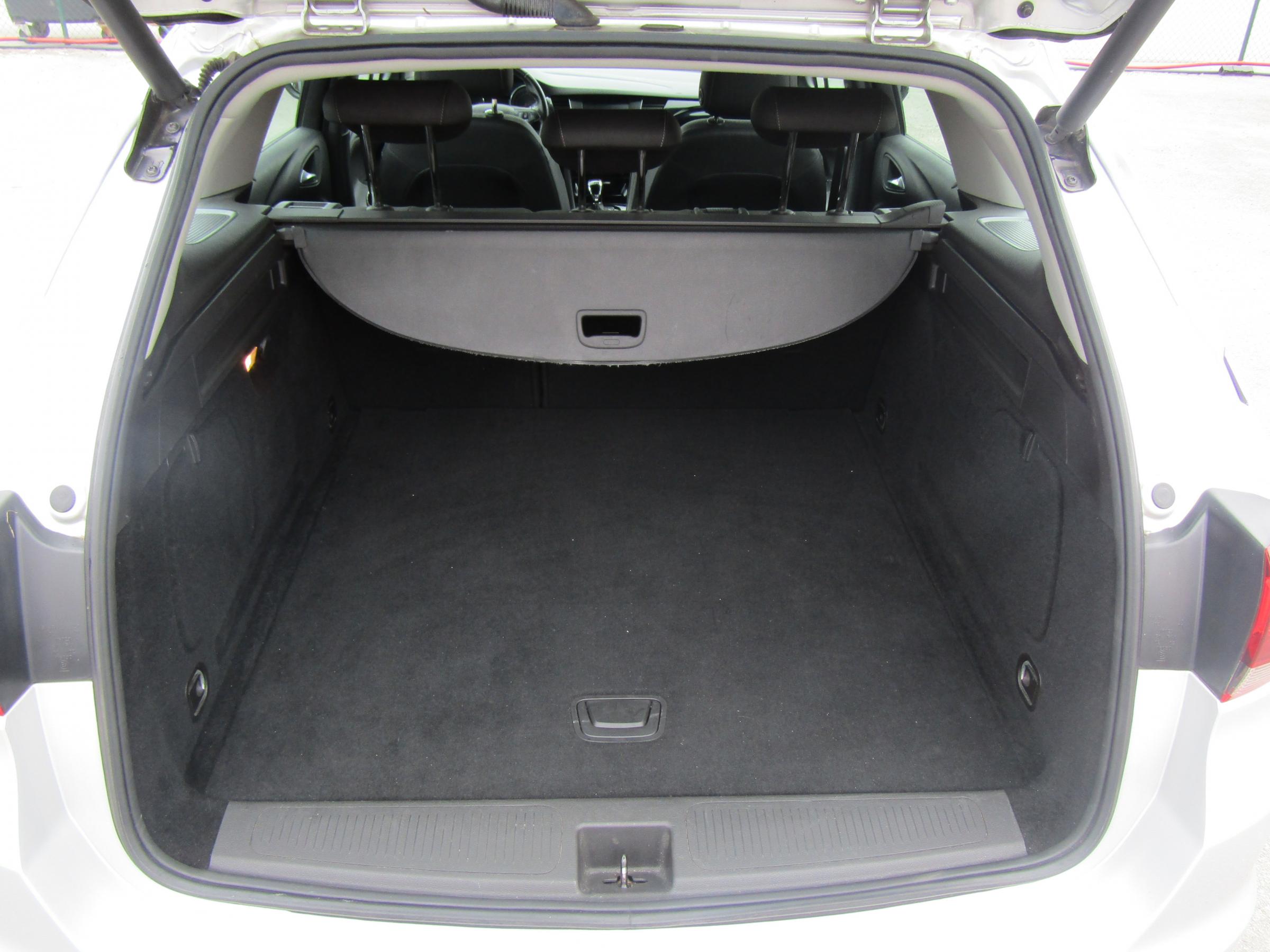 Opel Astra, 2018 - pohled č. 7