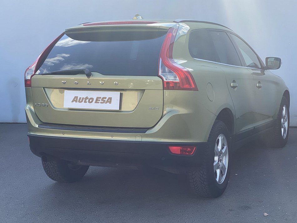 Volvo XC60 2.4 D 