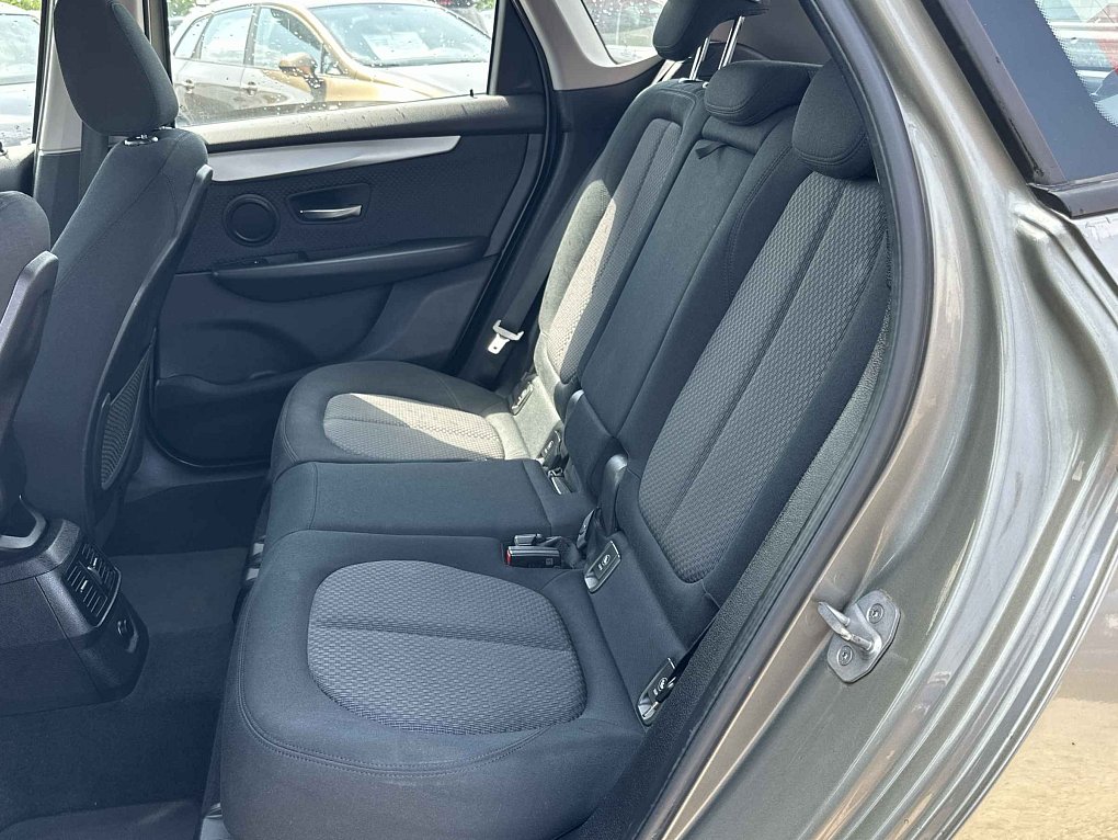 BMW Řada 2 1.5i 
