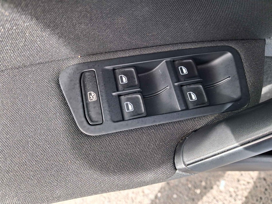 Volkswagen Golf 1.6 TDi 