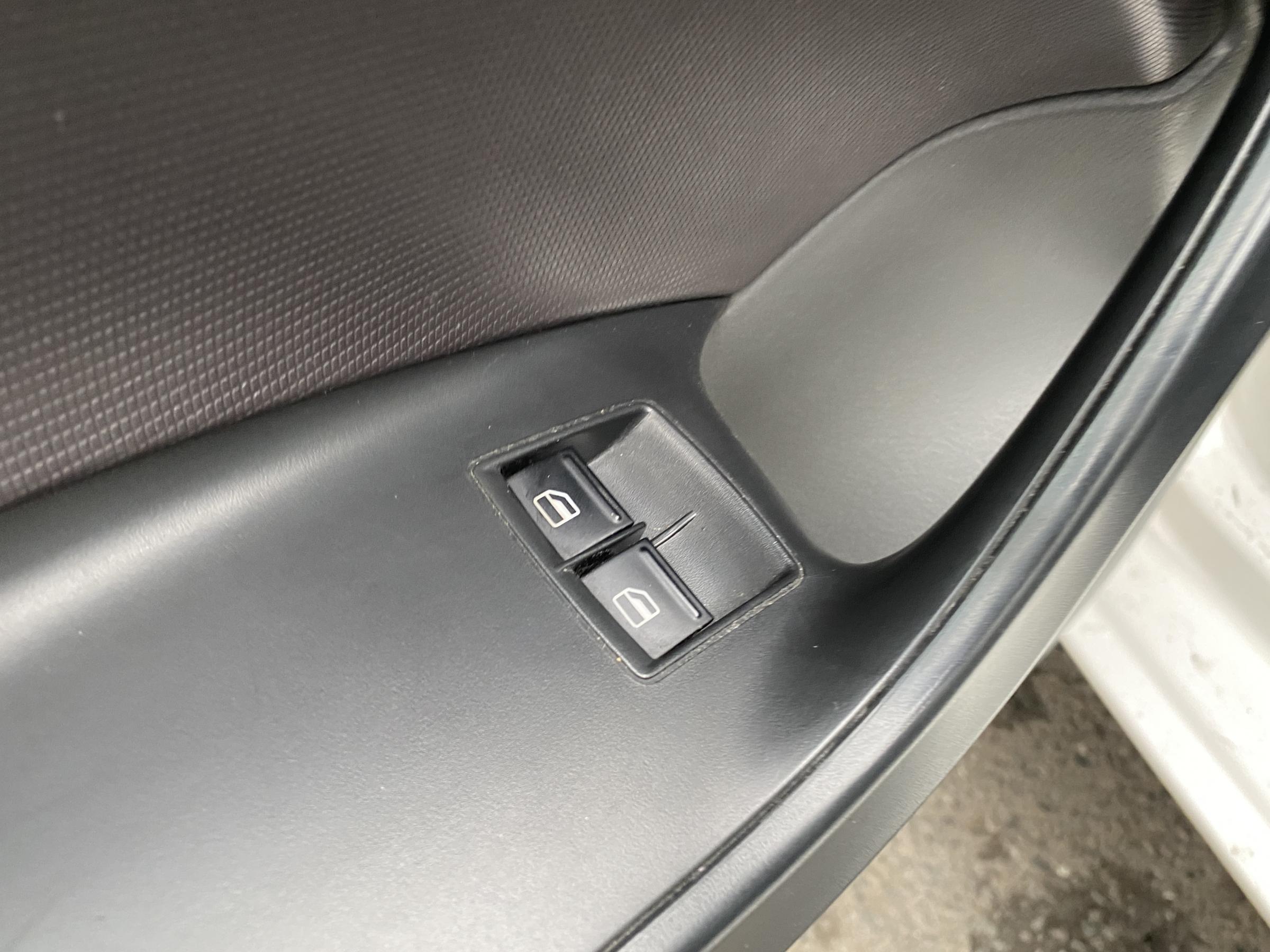 Seat Ibiza, 2011 - pohled č. 13