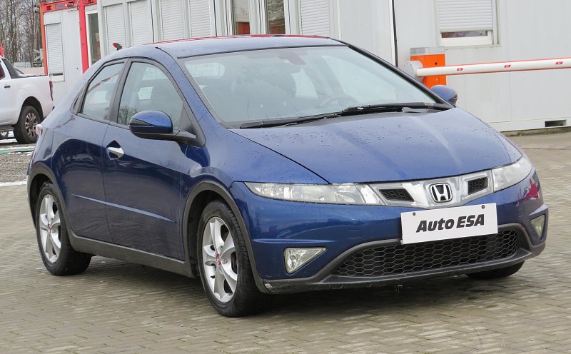 Honda Civic 1.8 i-VTEC Sport