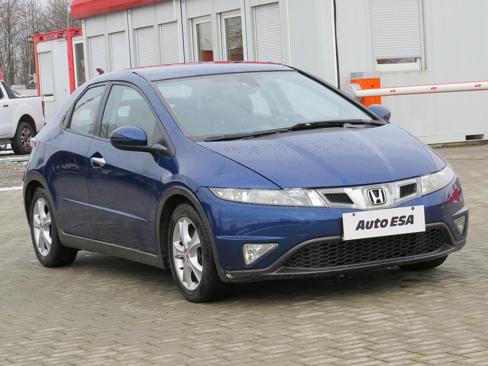 Honda Civic 1.8 i-VTEC Sport