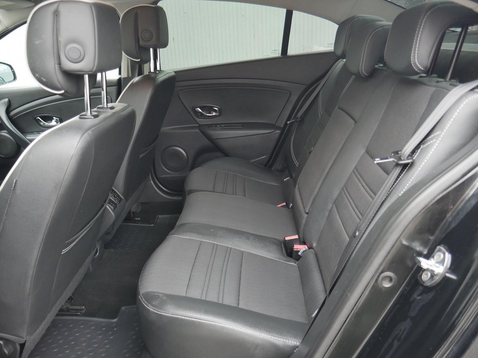 Renault Fluence 1.6i 