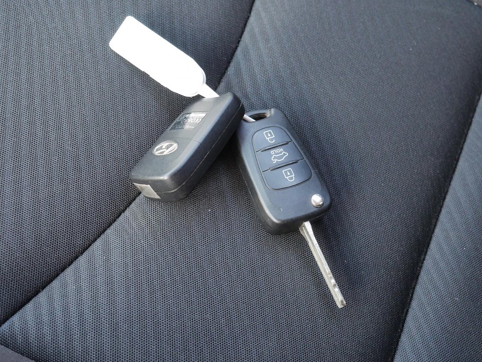 Hyundai Elantra 1.6i 