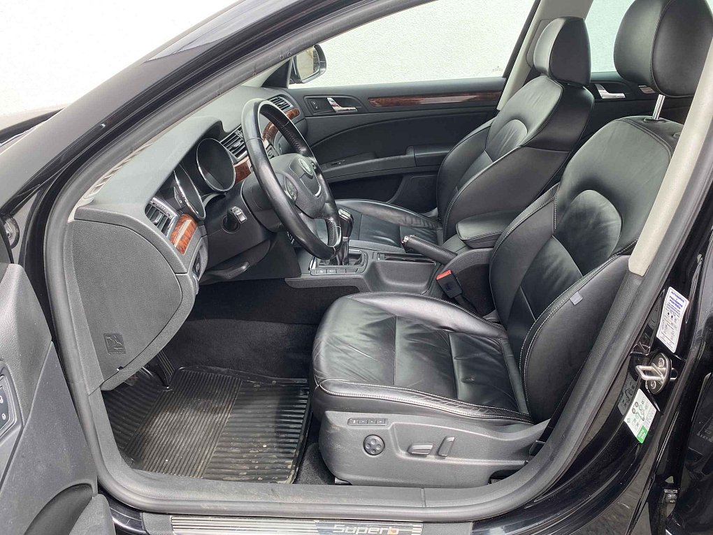 Škoda Superb II 2.0 TDi Elegance