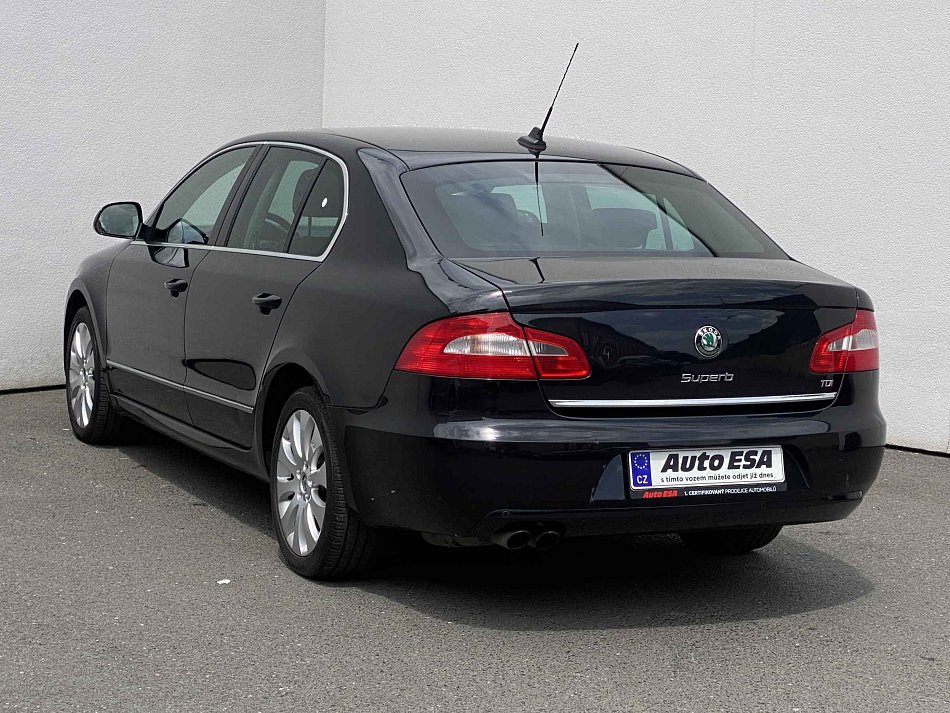 Škoda Superb II 2.0 TDi Elegance