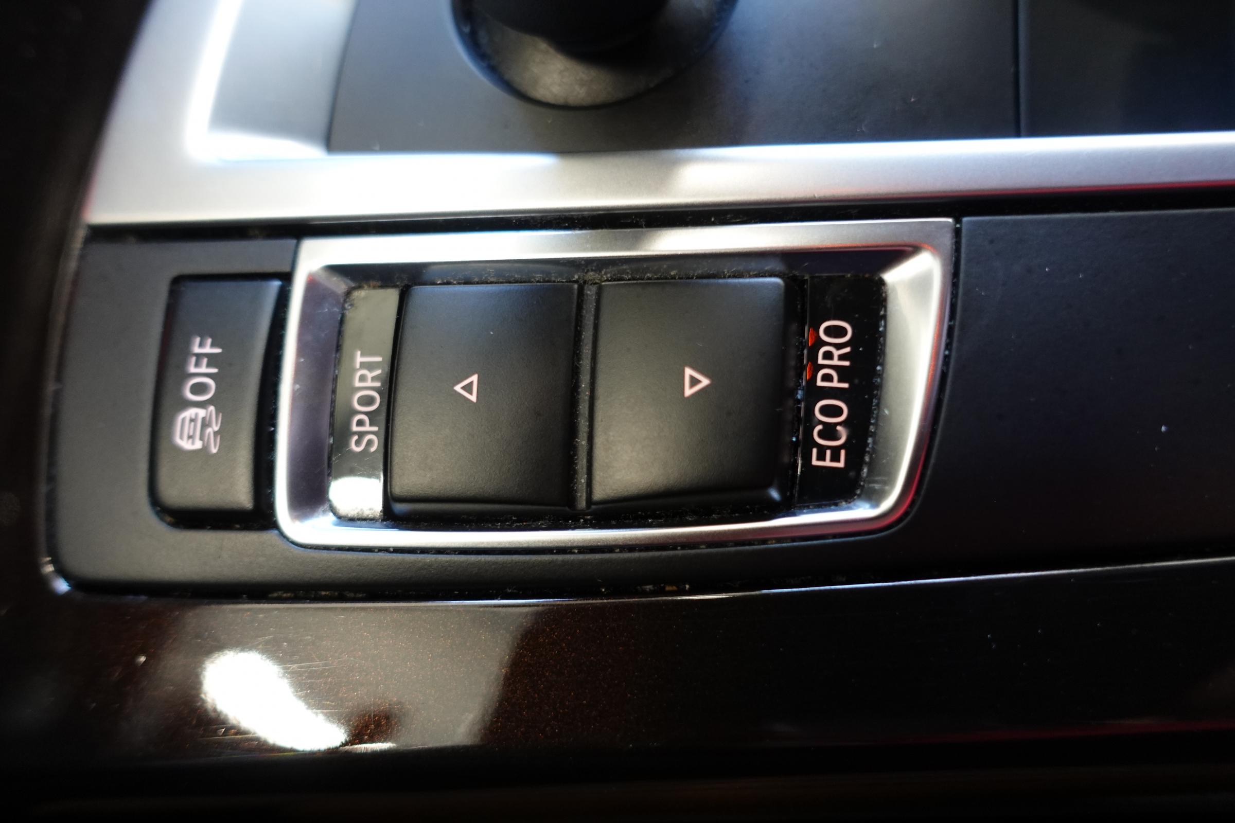 BMW X3, 2017 - pohled č. 21