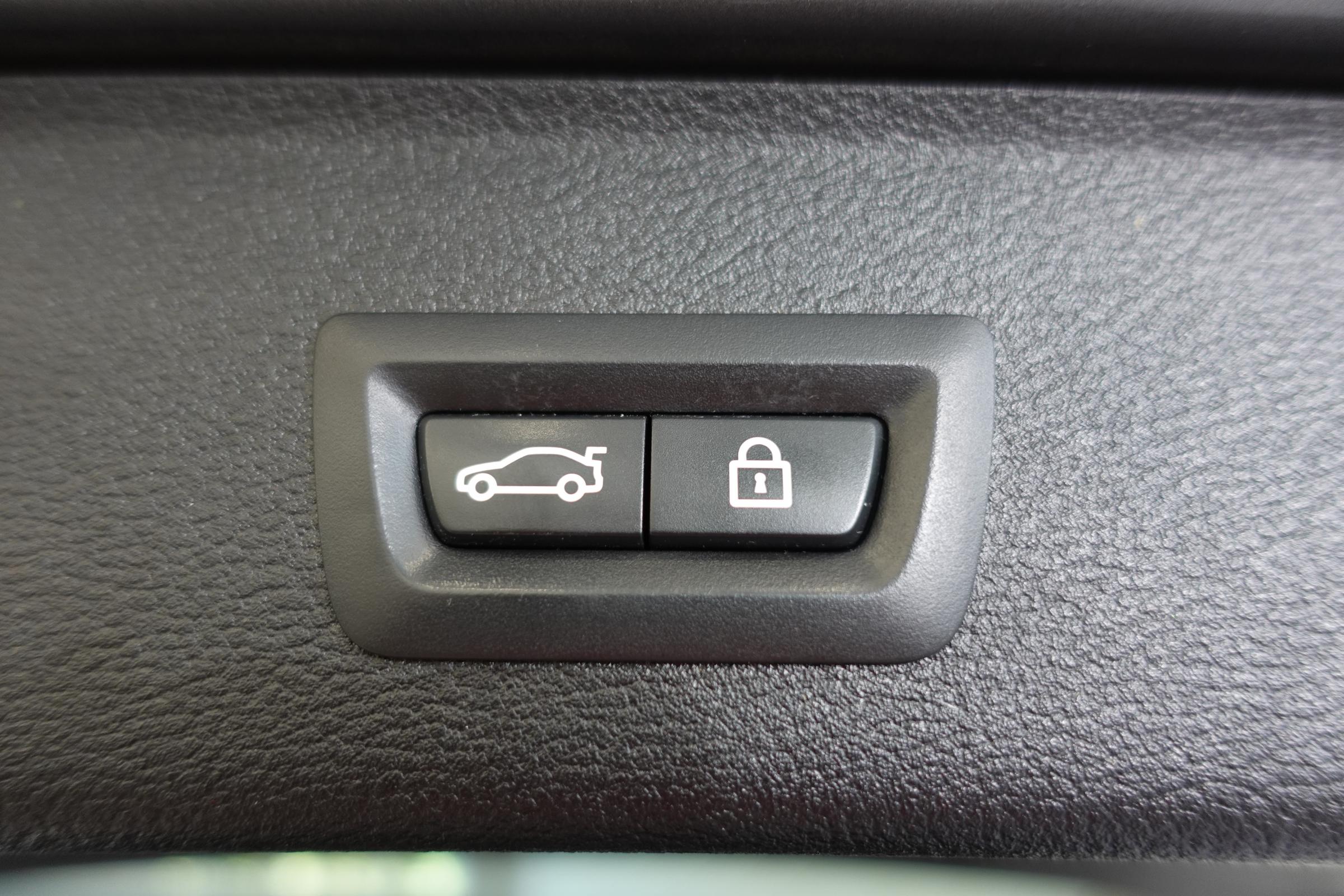 BMW X3, 2017 - pohled č. 27