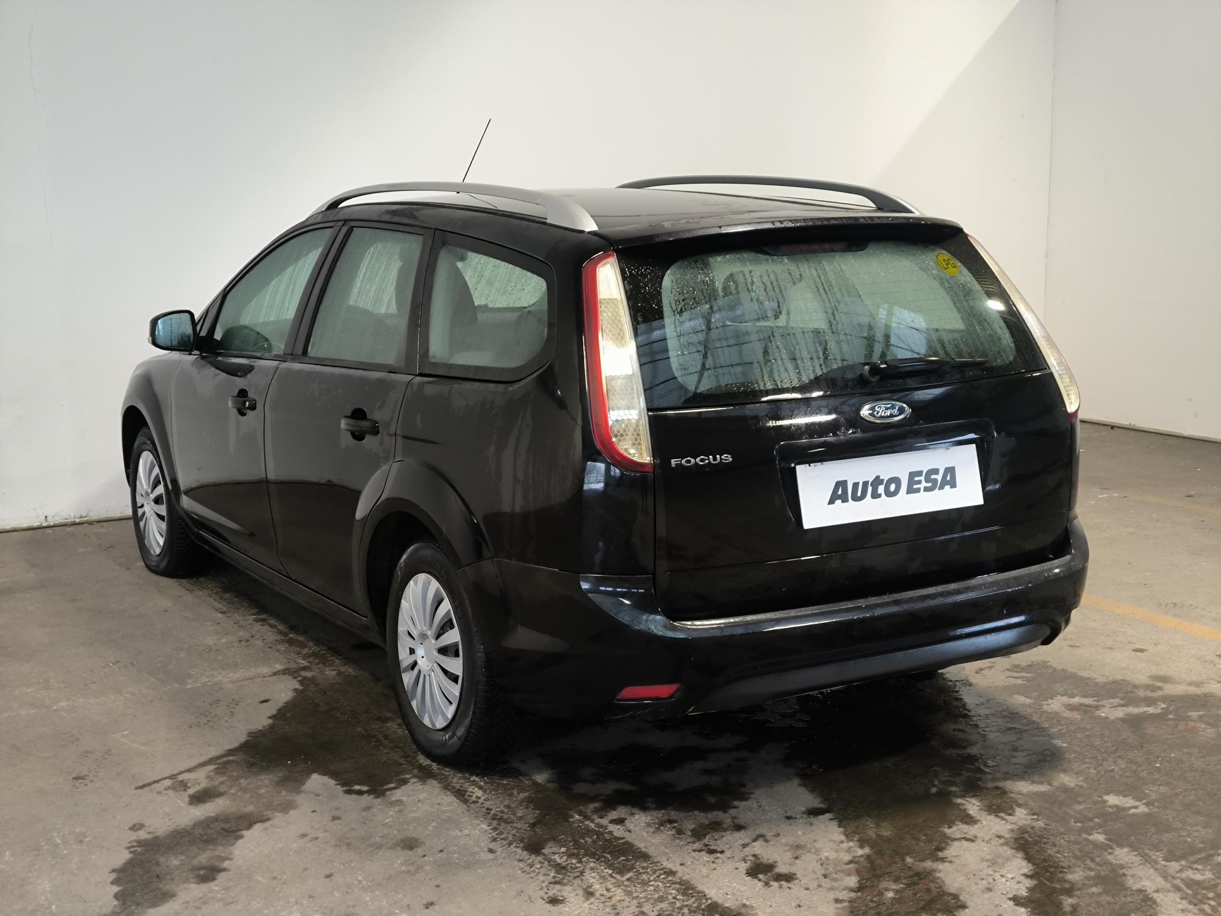 Ford Focus, 2010 - pohled č. 4