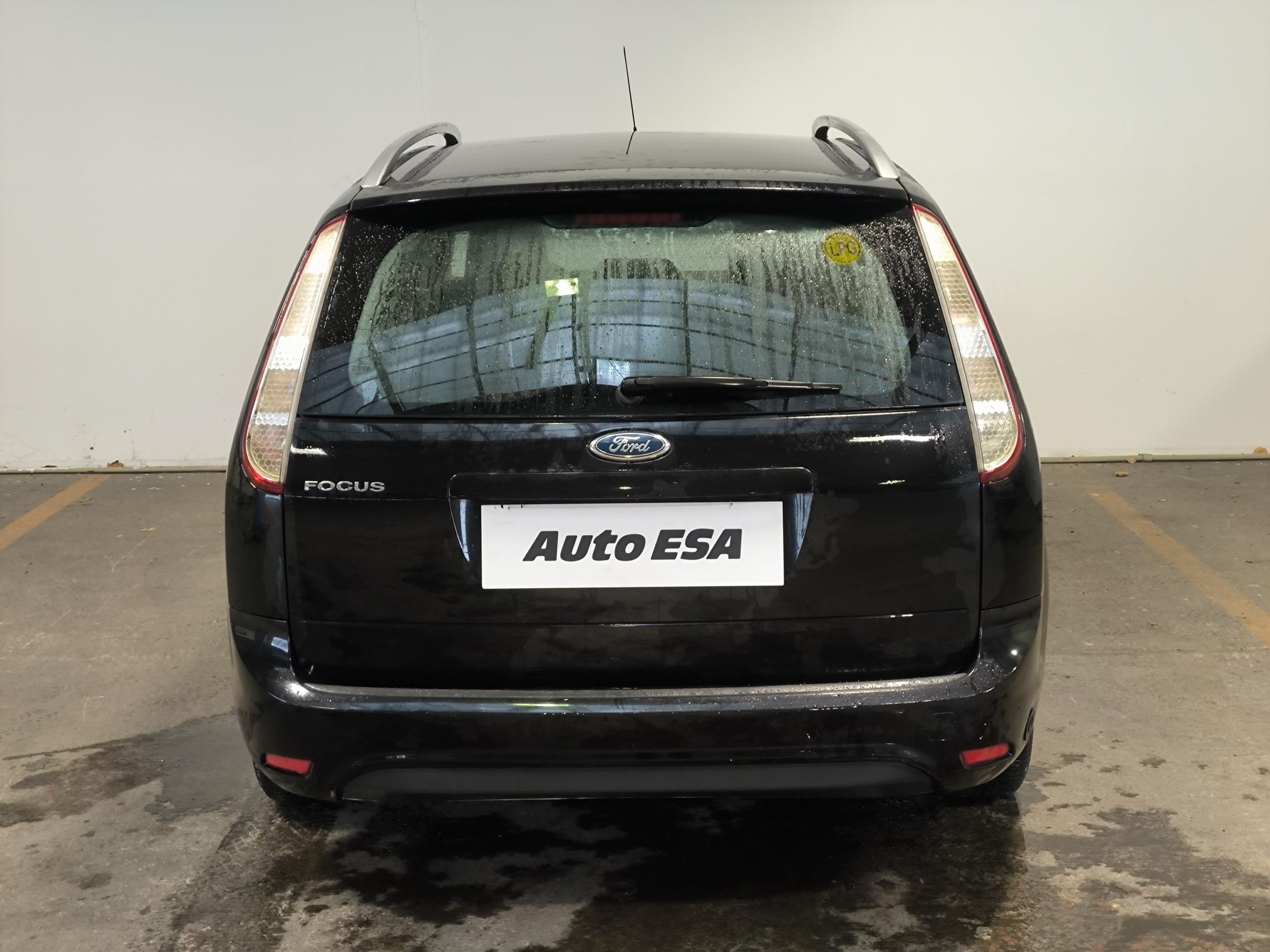 Ford Focus, 2010 - pohled č. 5