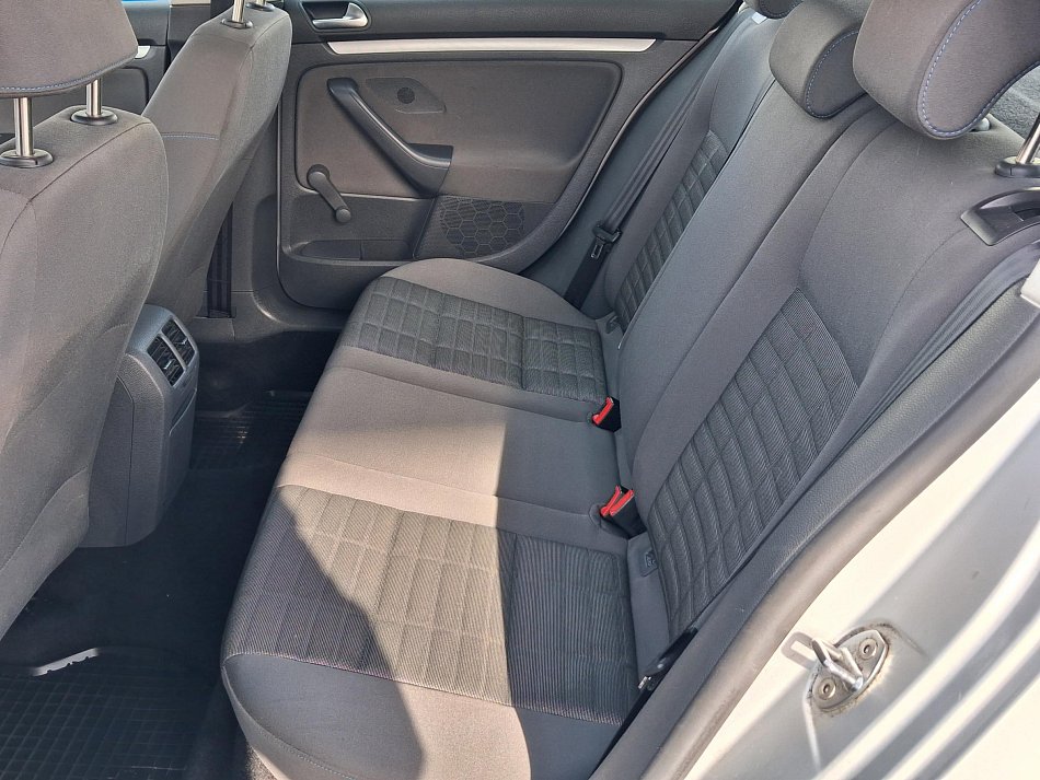 Volkswagen Golf 1.4 TSi 