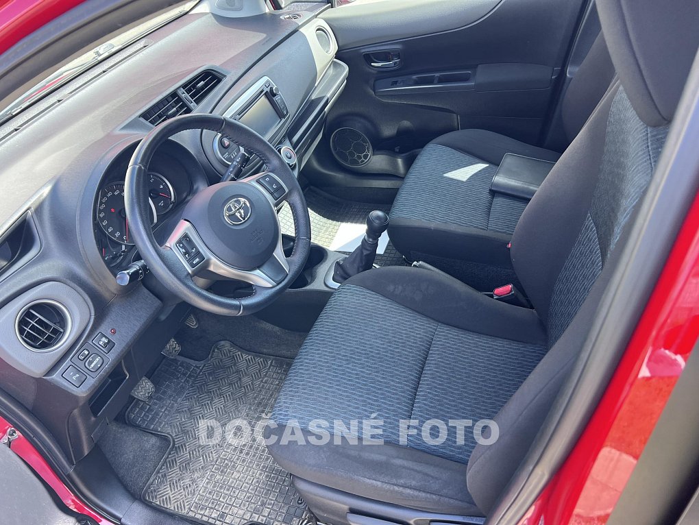 Toyota Yaris 1.3 VVT-I 
