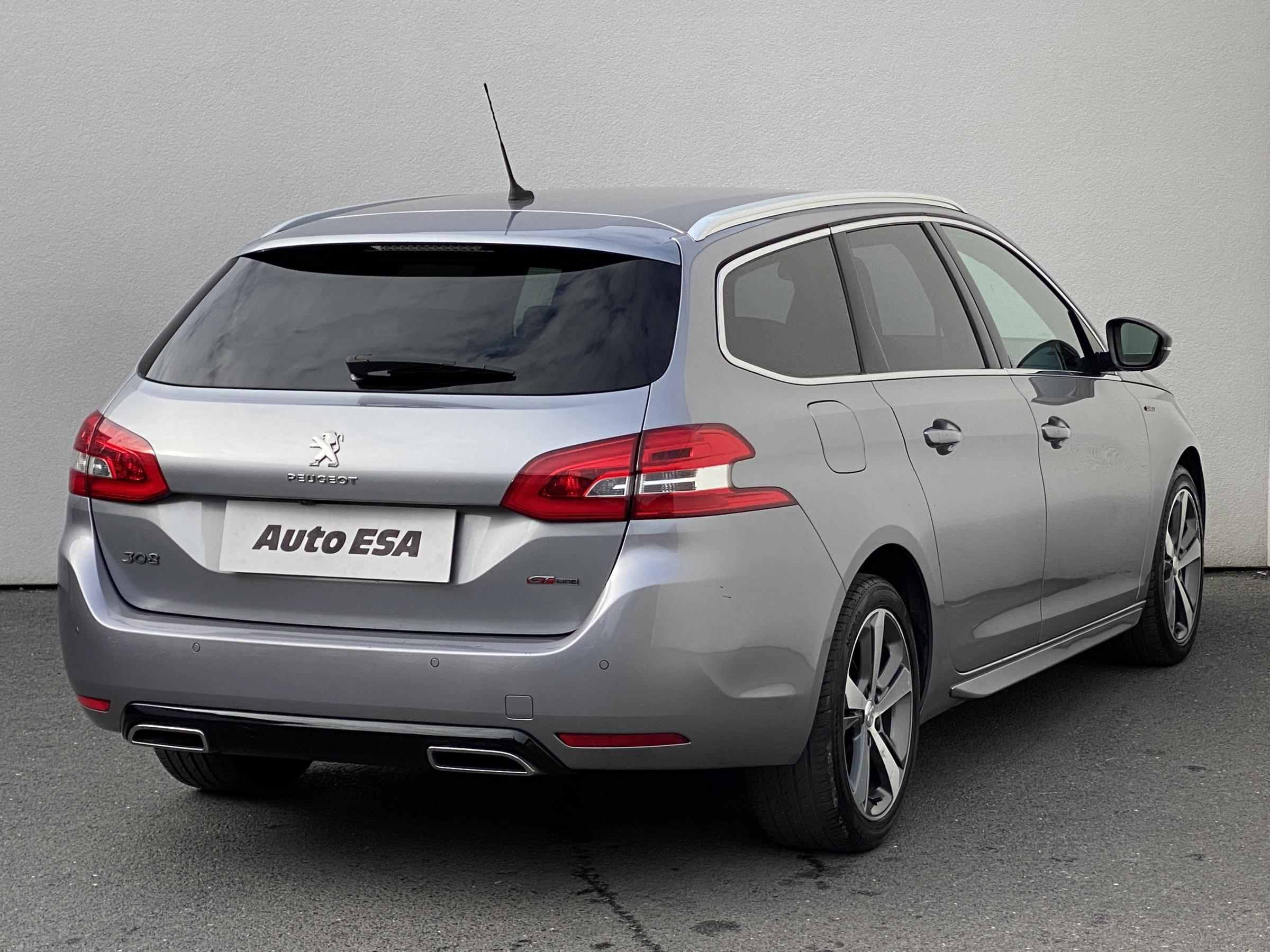 Peugeot 308, 2018 - pohled č. 4