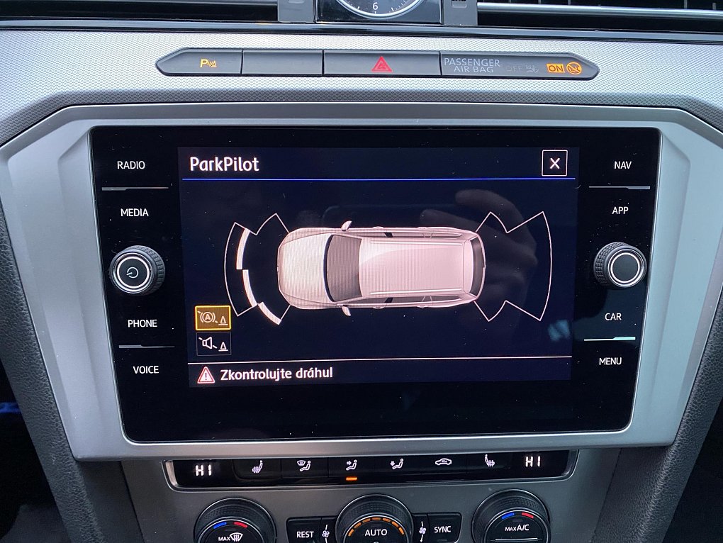 Volkswagen Passat 2.0 TDi 