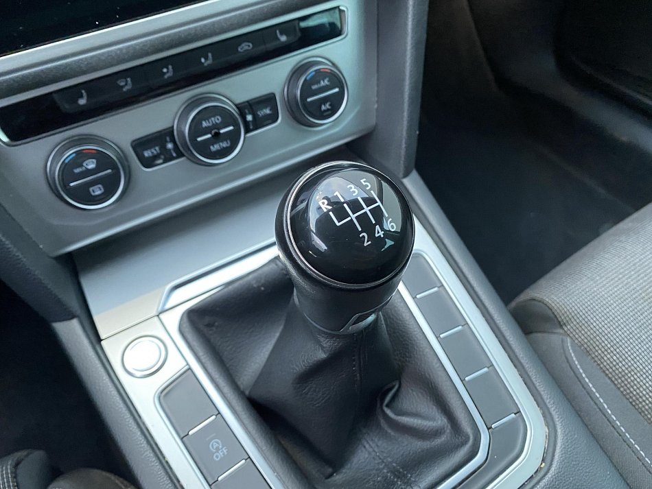 Volkswagen Passat 2.0 TDi 