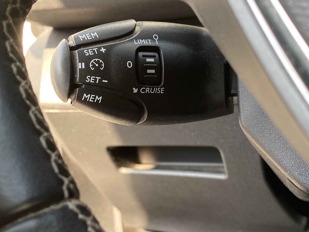 Peugeot 3008 1.2 PT Allure