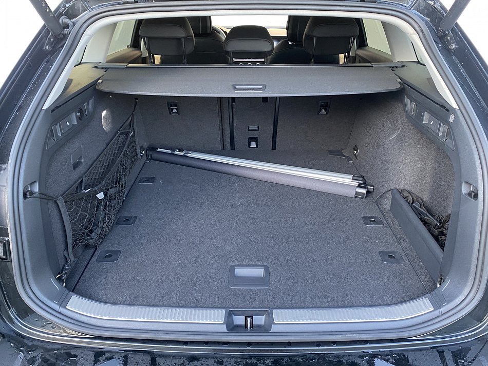 Škoda Superb IV 2.0 TDi Selection