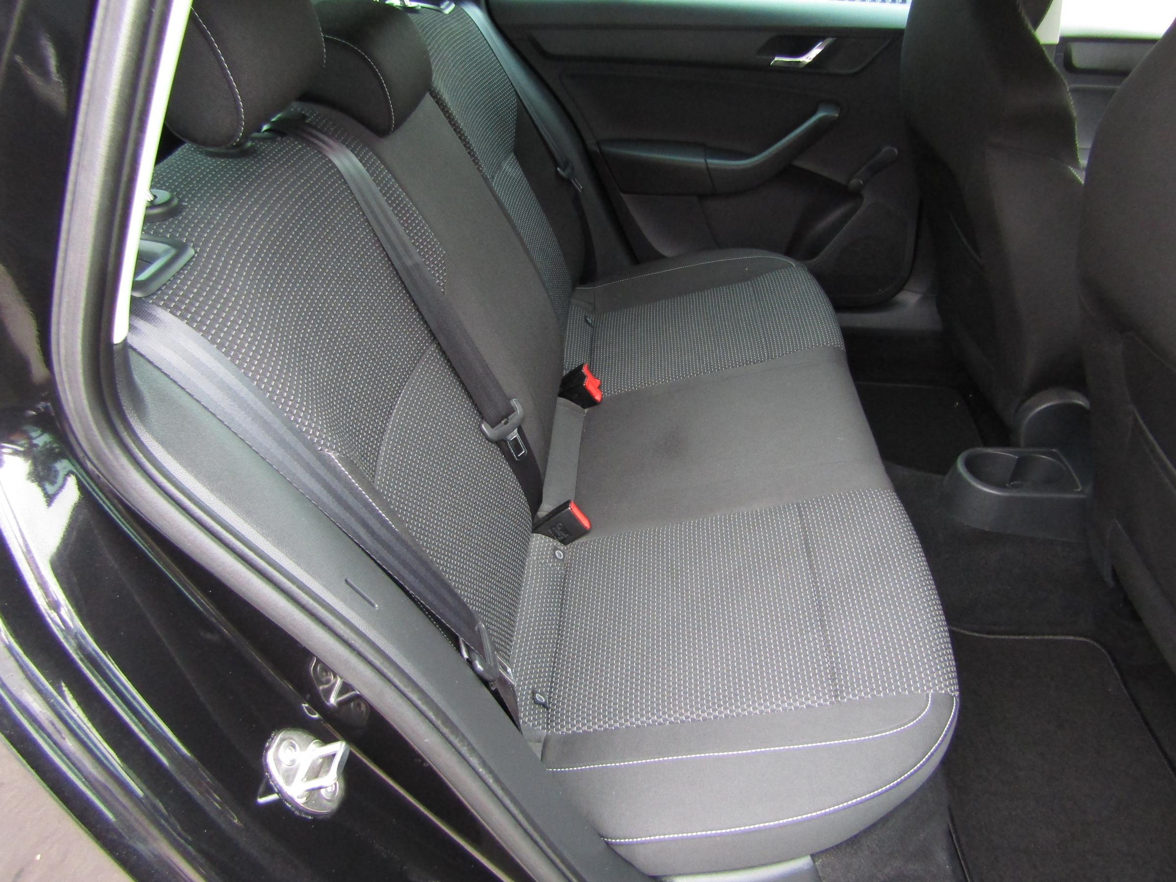 Škoda Rapid, 2014 - pohled č. 13