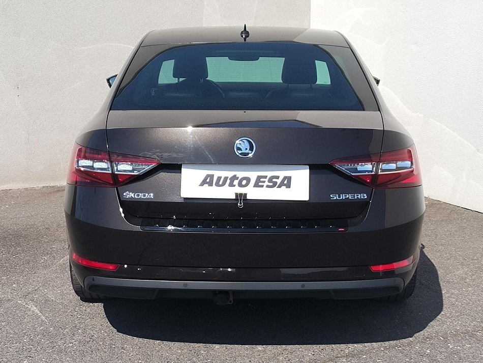 Škoda Superb III 1.8 TSi L&K