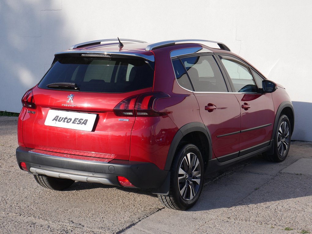 Peugeot 2008 1.2 PT 
