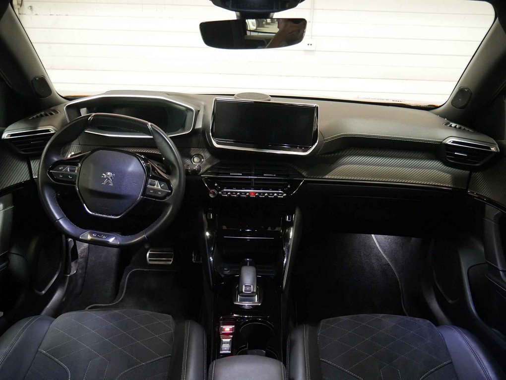 Peugeot 2008 1.2 PT GT