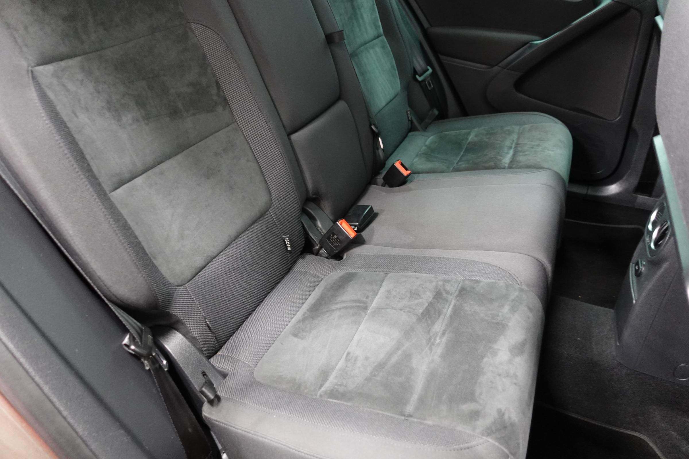 Volkswagen Tiguan, 2012 - pohled č. 12