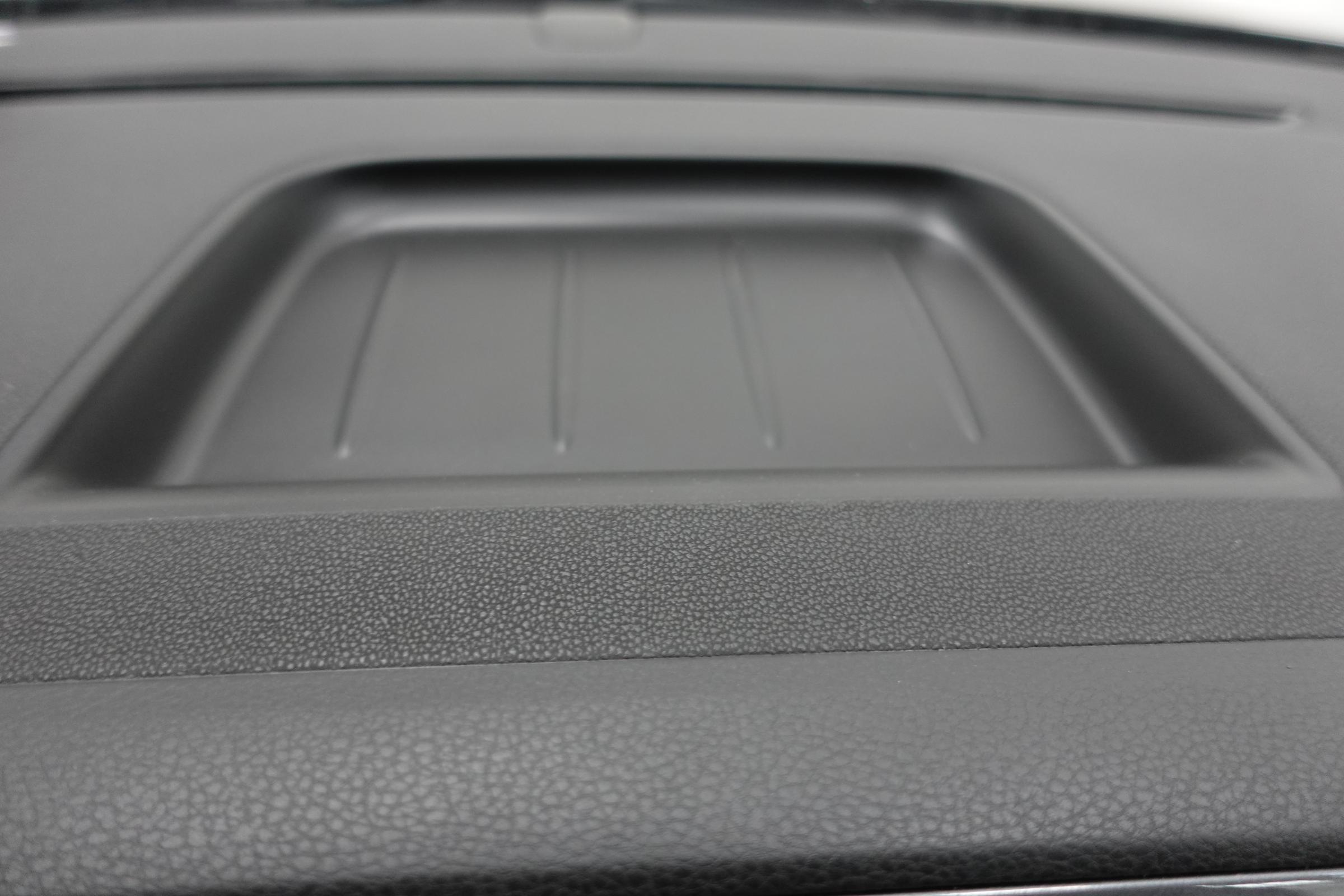 Volkswagen Tiguan, 2012 - pohled č. 17