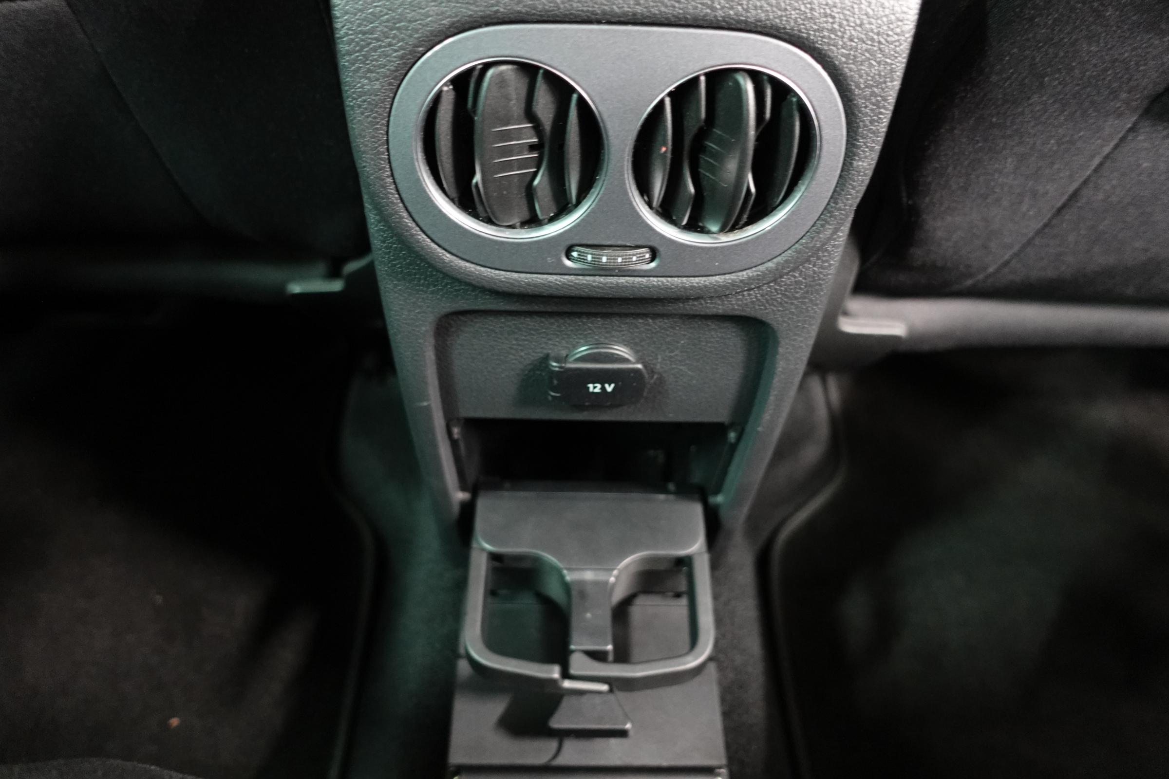 Volkswagen Tiguan, 2012 - pohled č. 24
