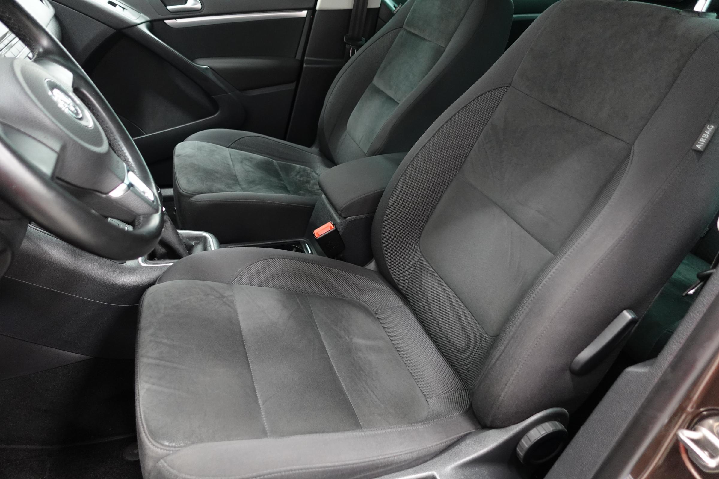 Volkswagen Tiguan, 2012 - pohled č. 9
