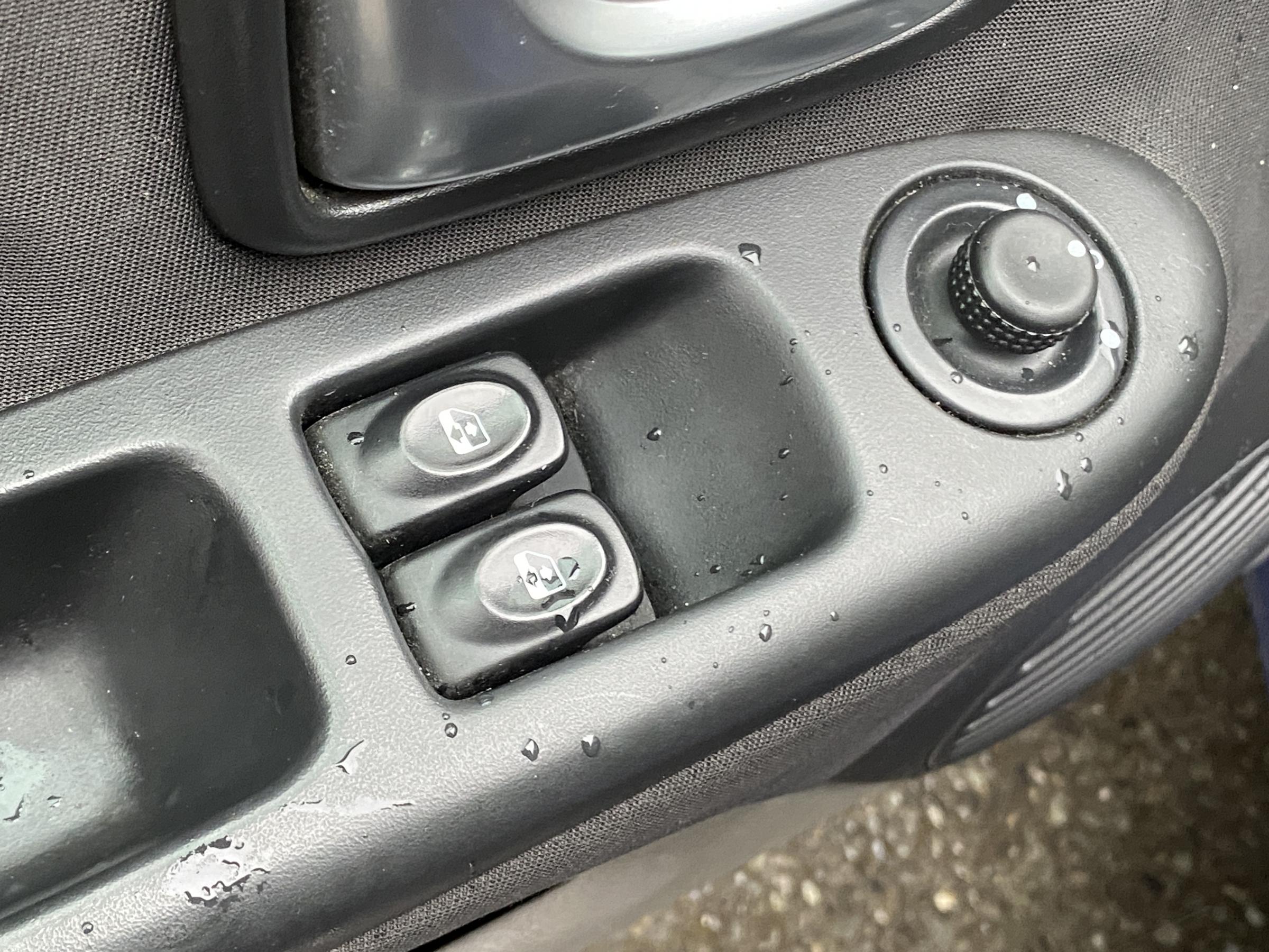 Renault Thalia, 2009 - pohled č. 12