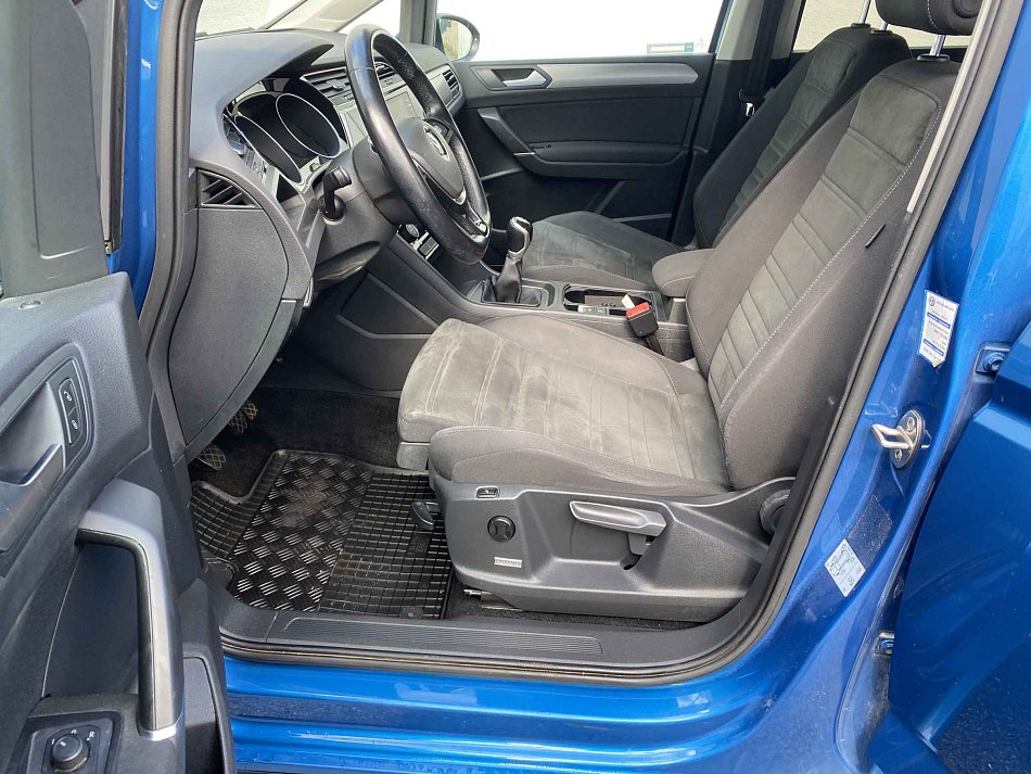 Volkswagen Touran 1.5TSi 