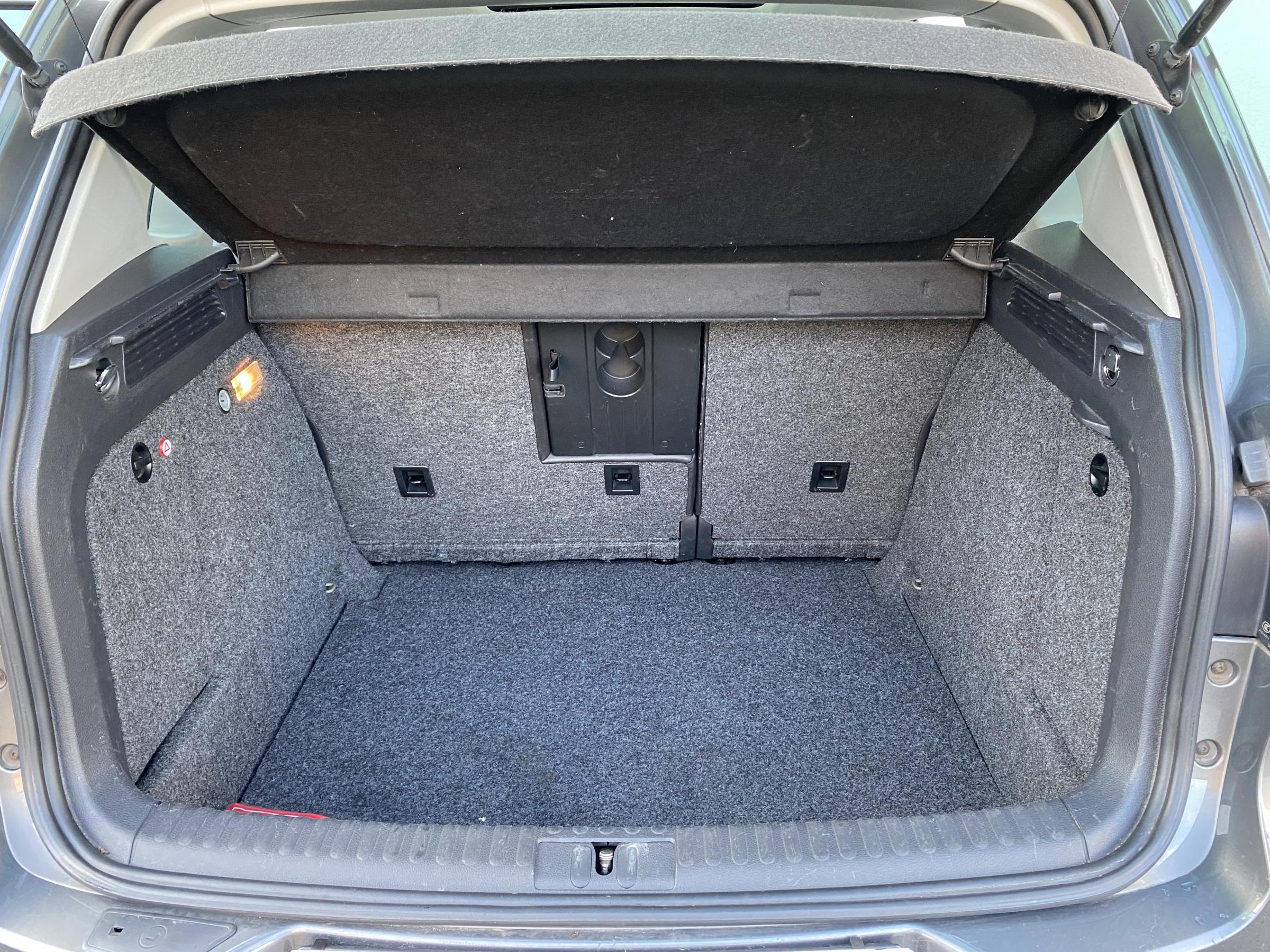 Volkswagen Tiguan, 2014 - pohled č. 7