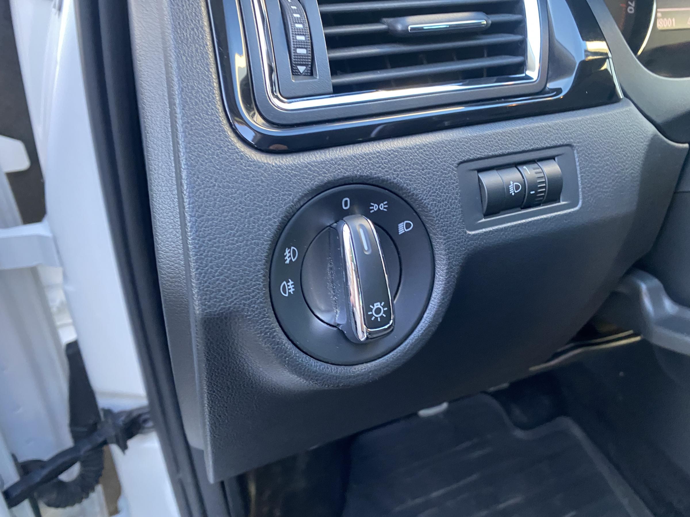 Škoda Rapid, 2014 - pohled č. 15