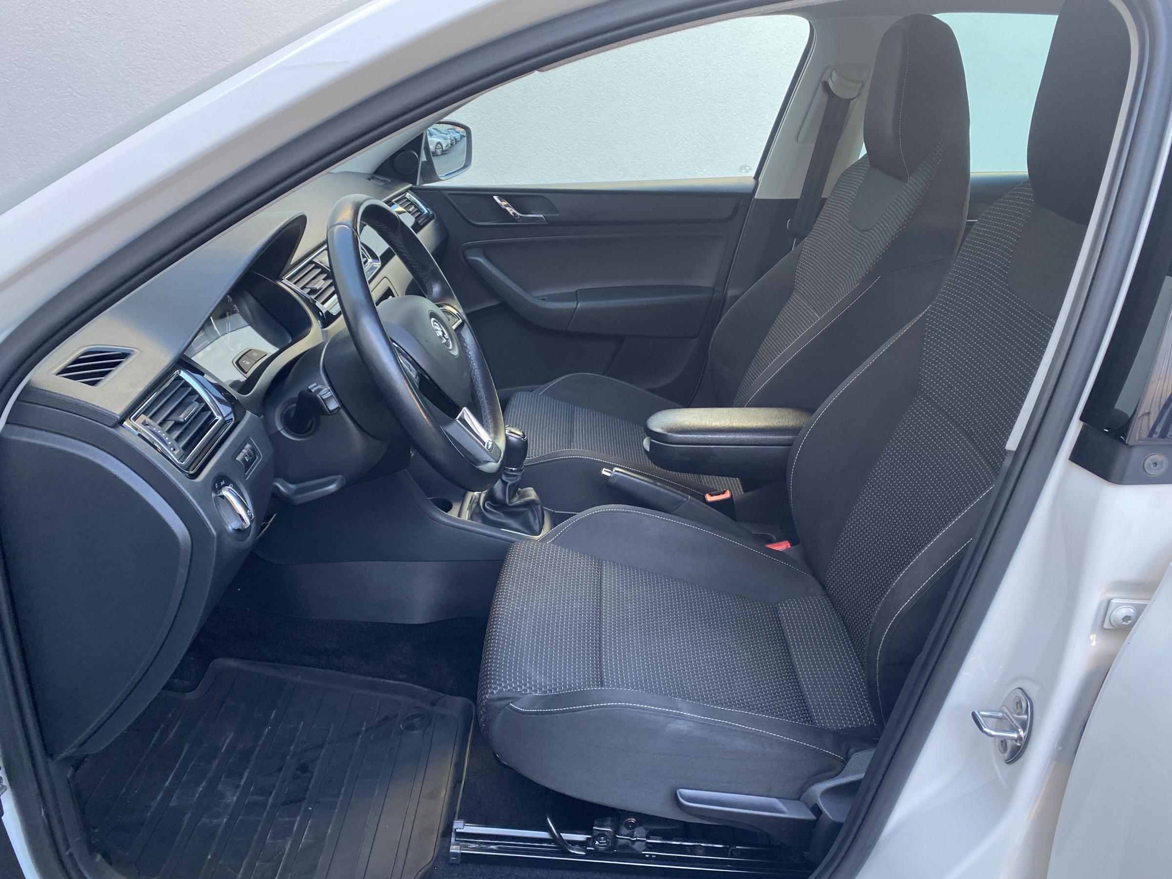 Škoda Rapid, 2014 - pohled č. 9