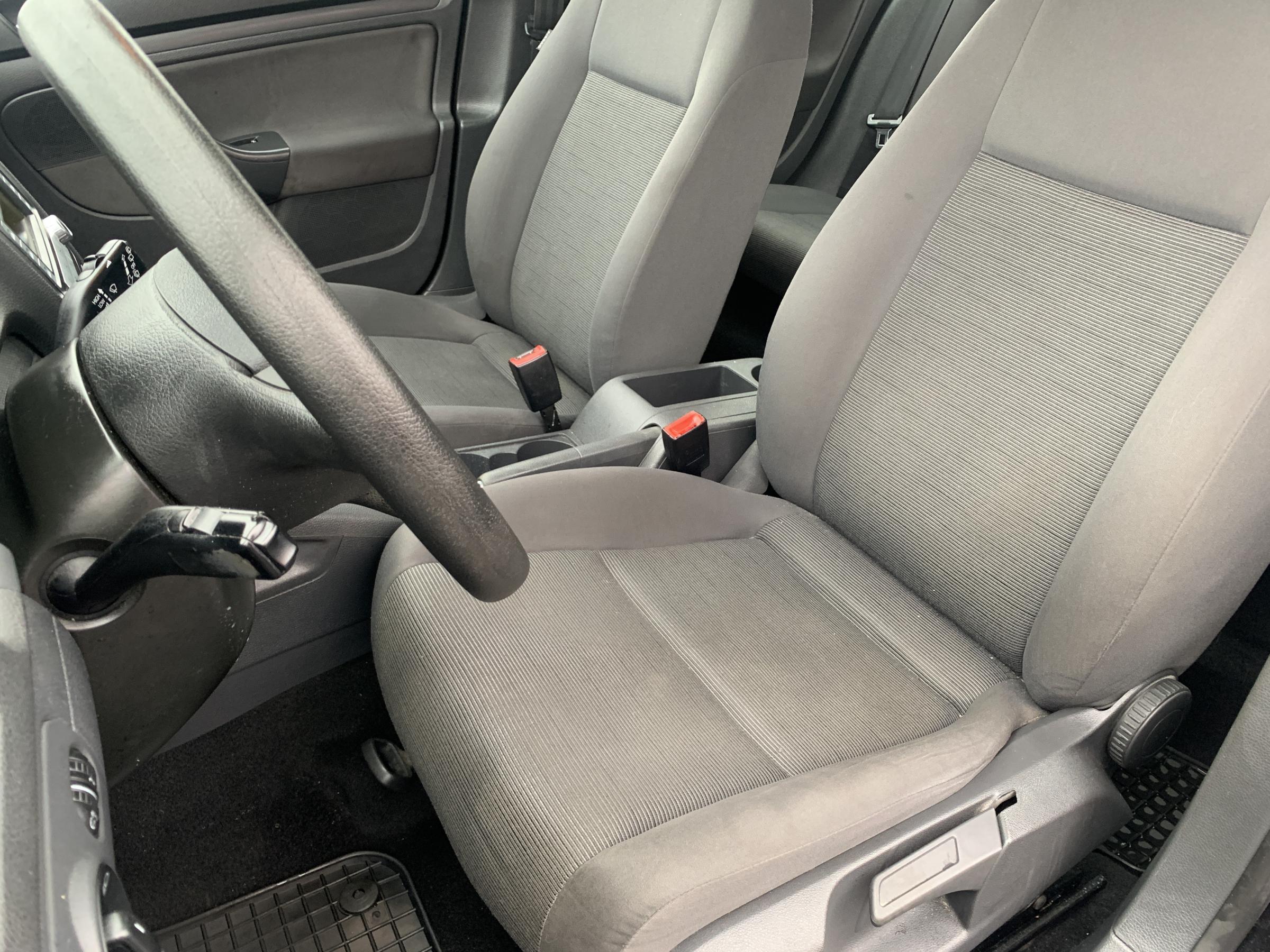 Volkswagen Golf, 2008 - pohled č. 9