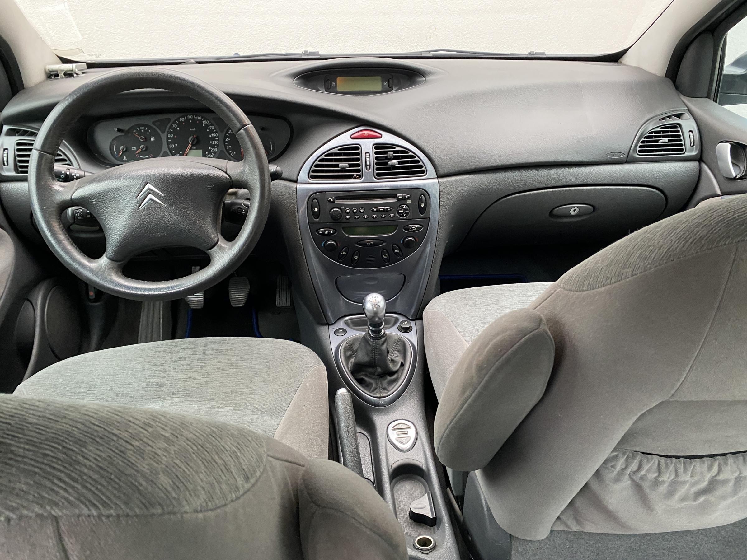 Citroën C5, 2004 - pohled č. 8